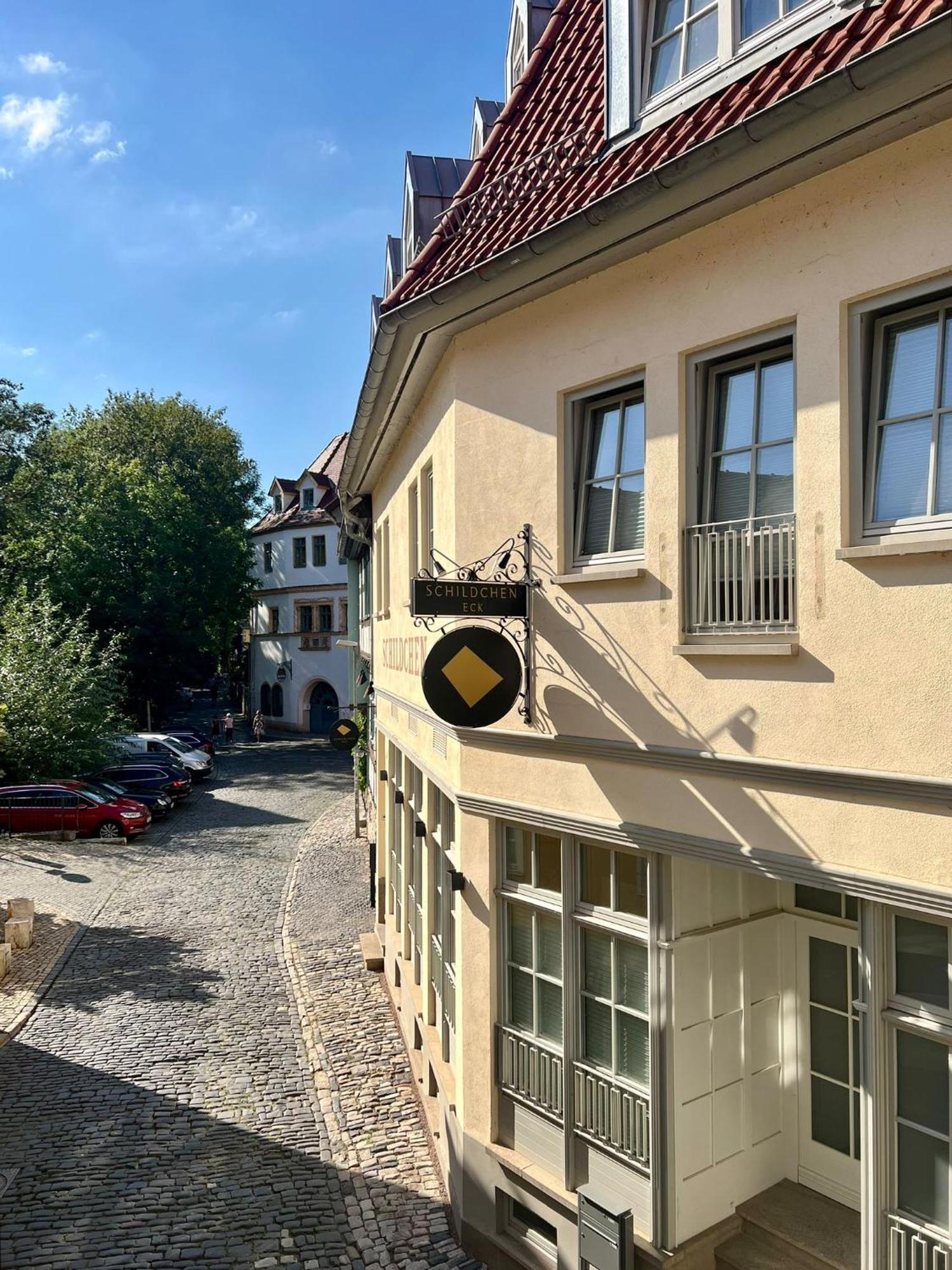 Ferienwohnung Schildblick Modernes Apartment Direkt In Der Altstadt Von Erfurt Nahe Der Kraemerbruecke - Beste Innenstadtlage Exterior foto